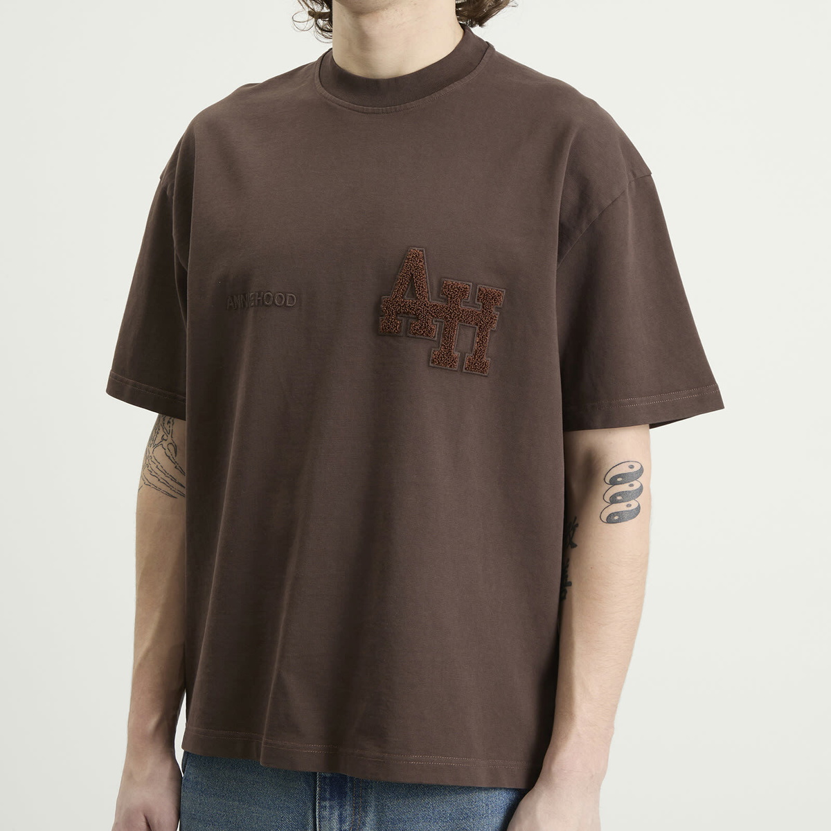 ANNIE HOOD Men's College T-Shirt in Washed Brown