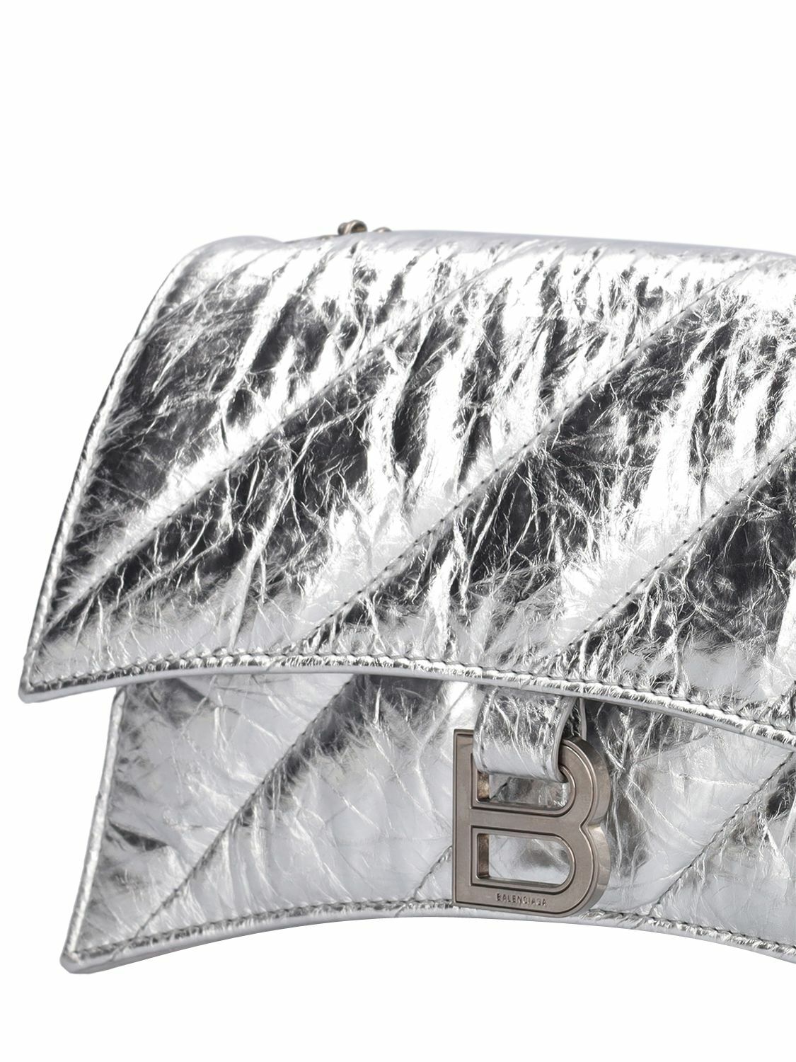 BALENCIAGA crash ミニウォレット シルバー Crush Small leather shoulder bag in silver - Balenciaga | Mytheresa