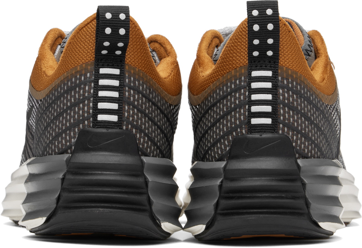 Nike Gray Lunar Roam SE Sneakers Nike