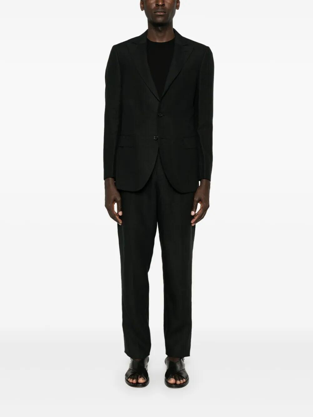 Ballantyne R Neck Pullover in Black