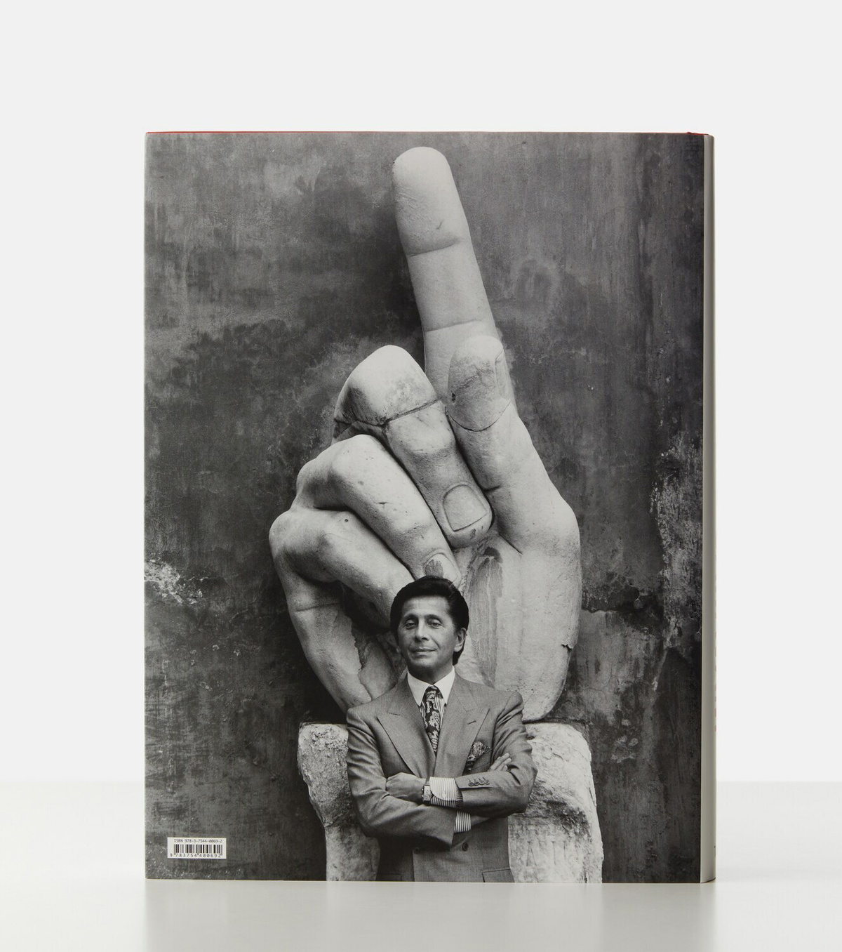 Taschen Valentino. A Grand Italian Epic book