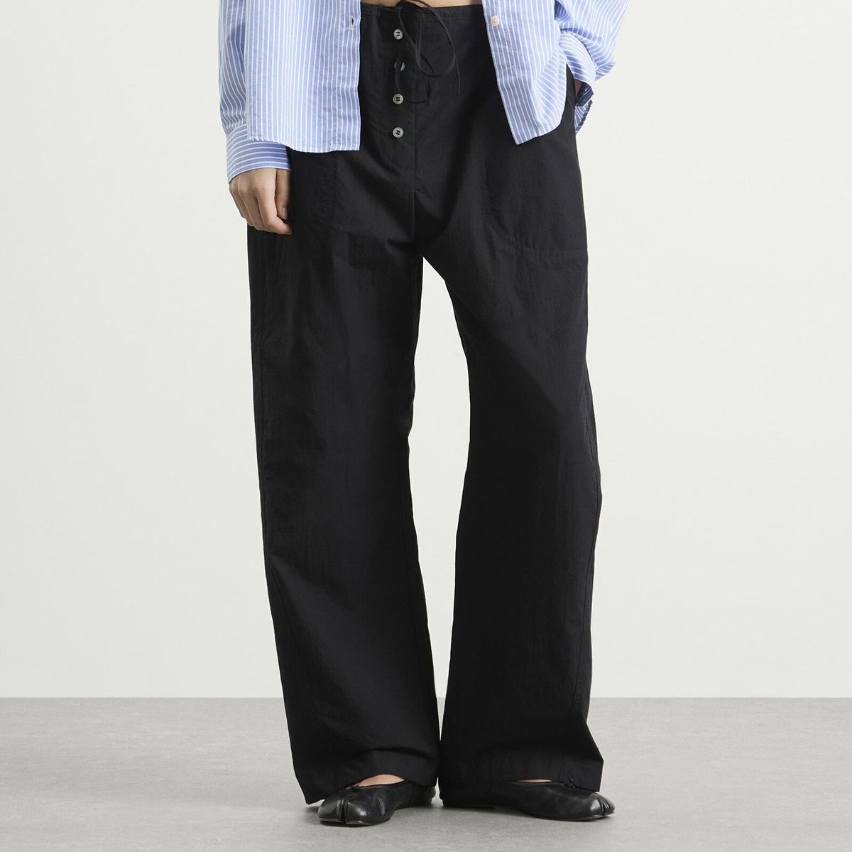 Studio Nicholson Women's Ventura Drawstring Trousers in Black