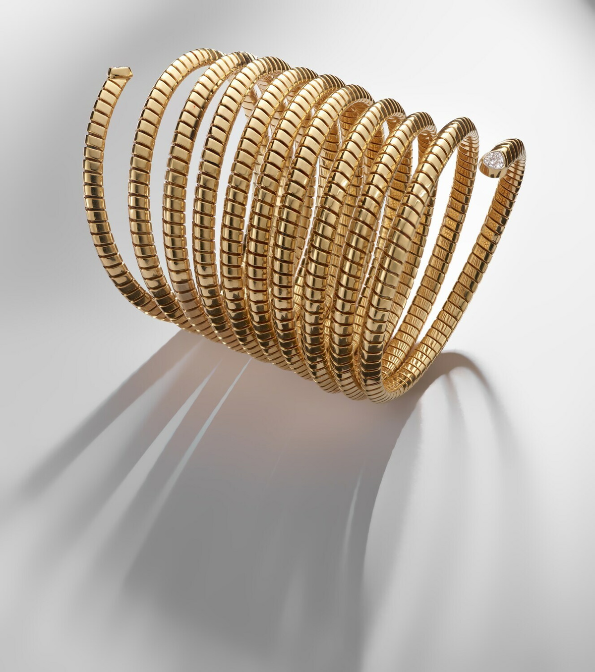 Marina B Trisolina 18kt gold bangle with diamonds