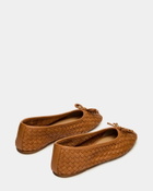 Steve Madden Divy Flats in Tan