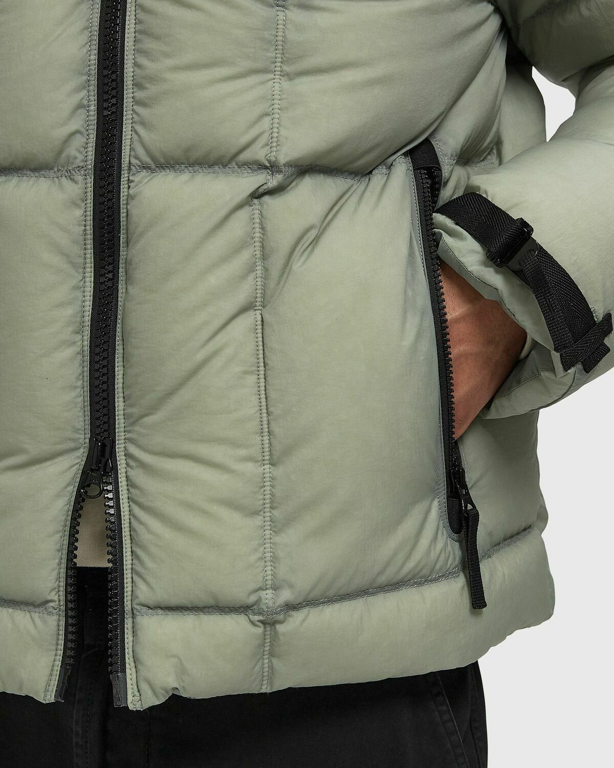 DOWN JACKET