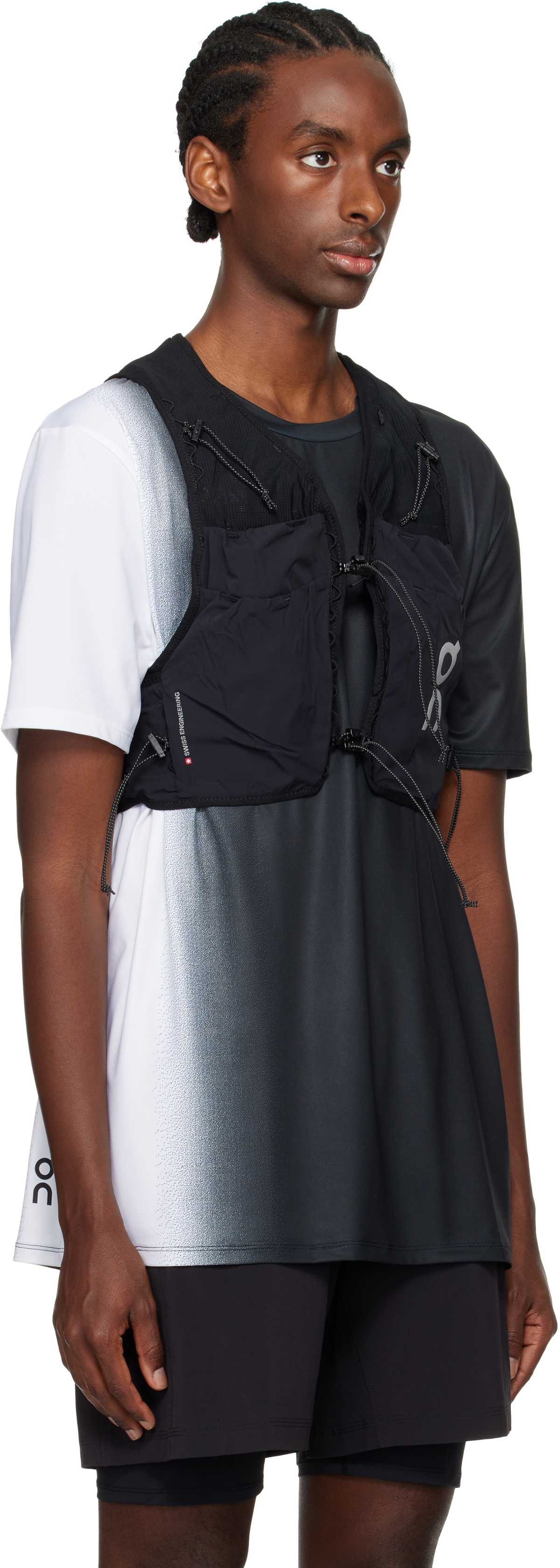 On Black Ultra 10L Vest