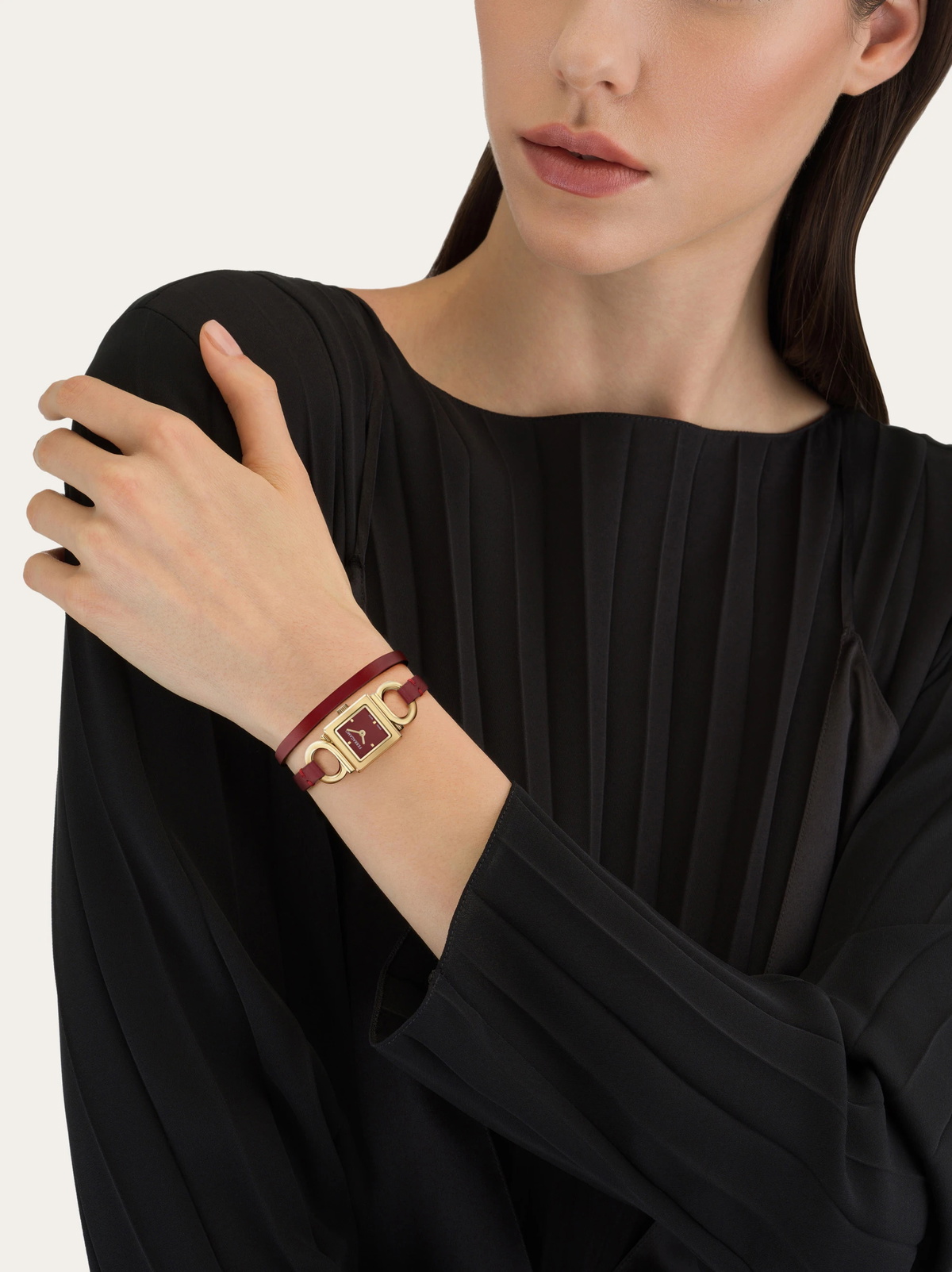 Ferragamo Womens Gancini Bangle watch in Red