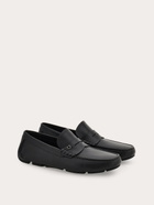 Ferragamo Mens Penny driver in Black