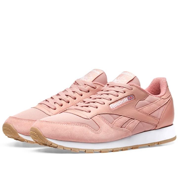 Photo: Reebok Essential Pastel Classic Leather Pink