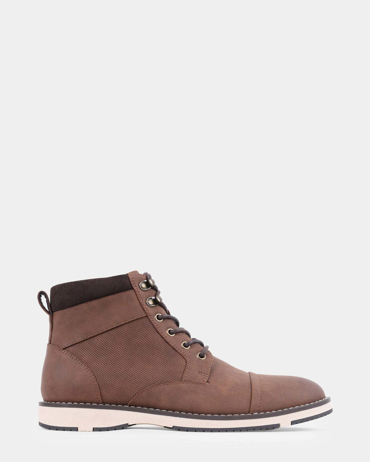 Steve Madden Mentor Boots in Cognac