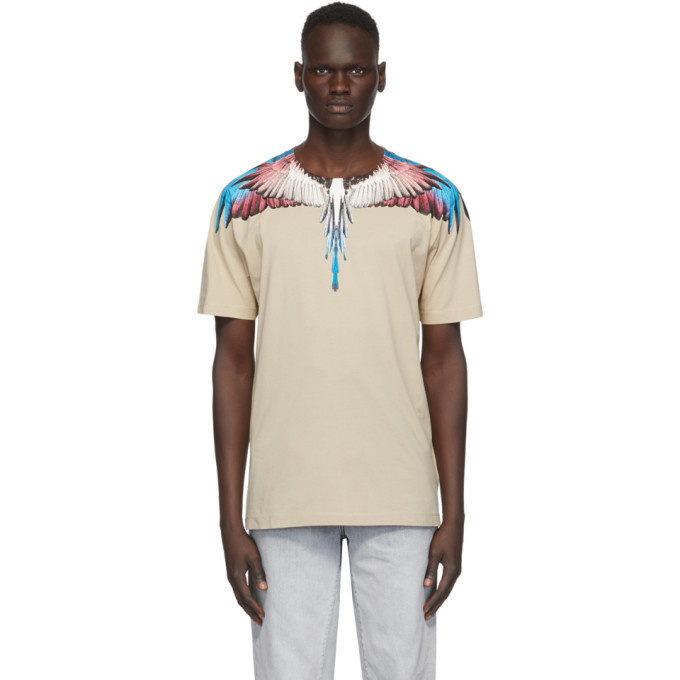 Photo: Marcelo Burlon County of Milan Beige and Burgundy Wings T-Shirt