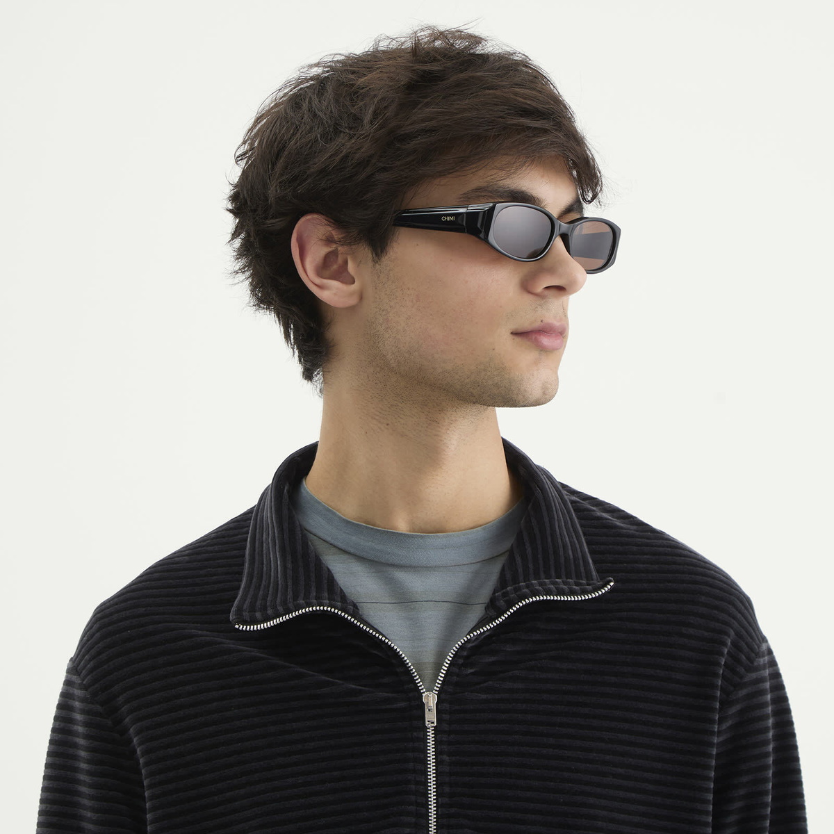 CHIMI Note Sunglasses in Coal Black 