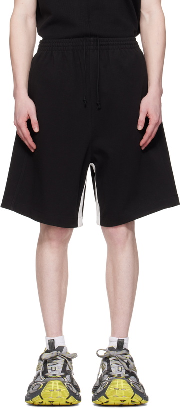 Photo: We11done Black Contrast Track Shorts