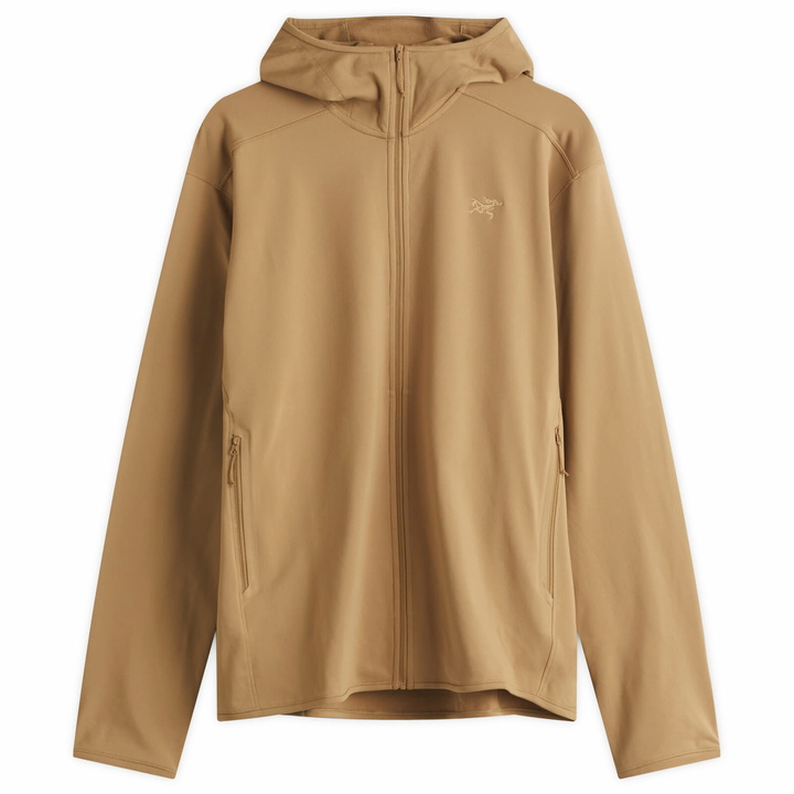 Photo: Arc'teryx Men's Kyanite Lightweight Hoodie in Canvas
