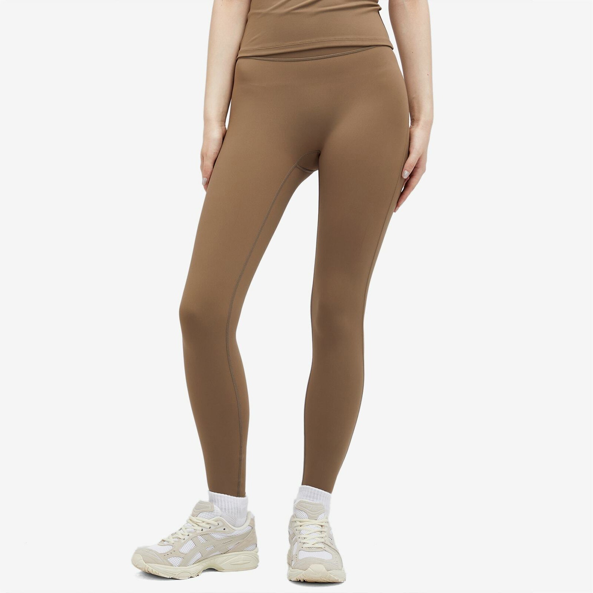 Adanola Women's Ultimate Stirrup Leggings in Brown