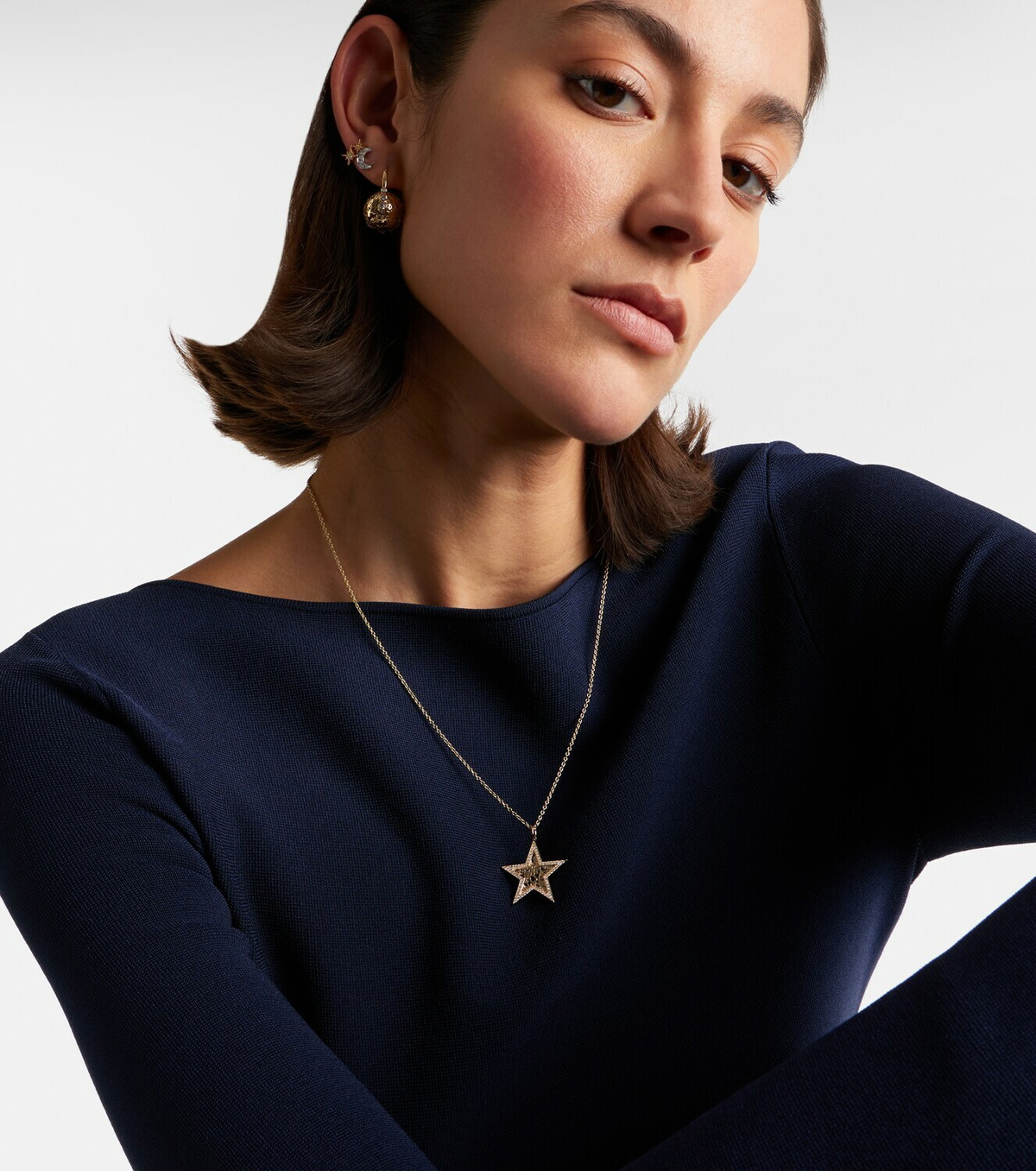 Sydney Evan Icon Wallpaper Star 14kt gold pendant necklace with diamonds