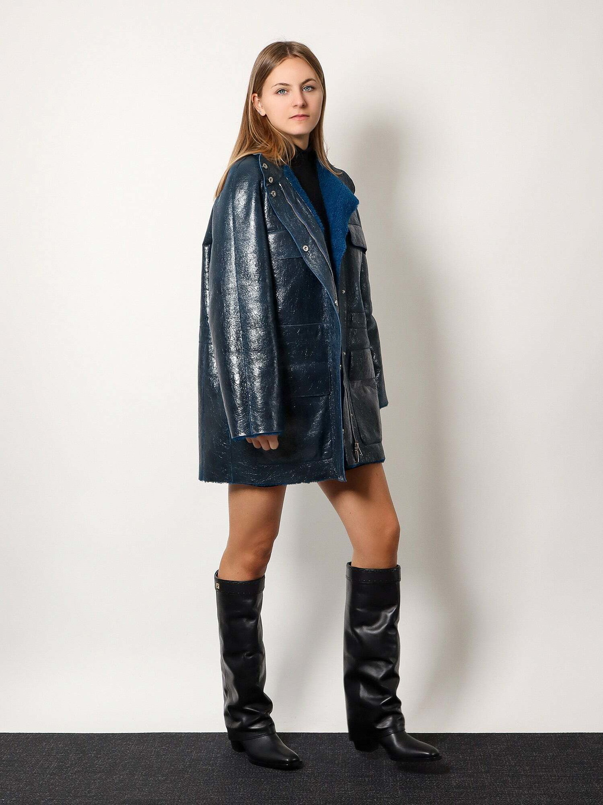 ジャケット FENDI Dark blue sheepskin jacket Fendi Shearling Blue Womens Leather Jacket Fendi