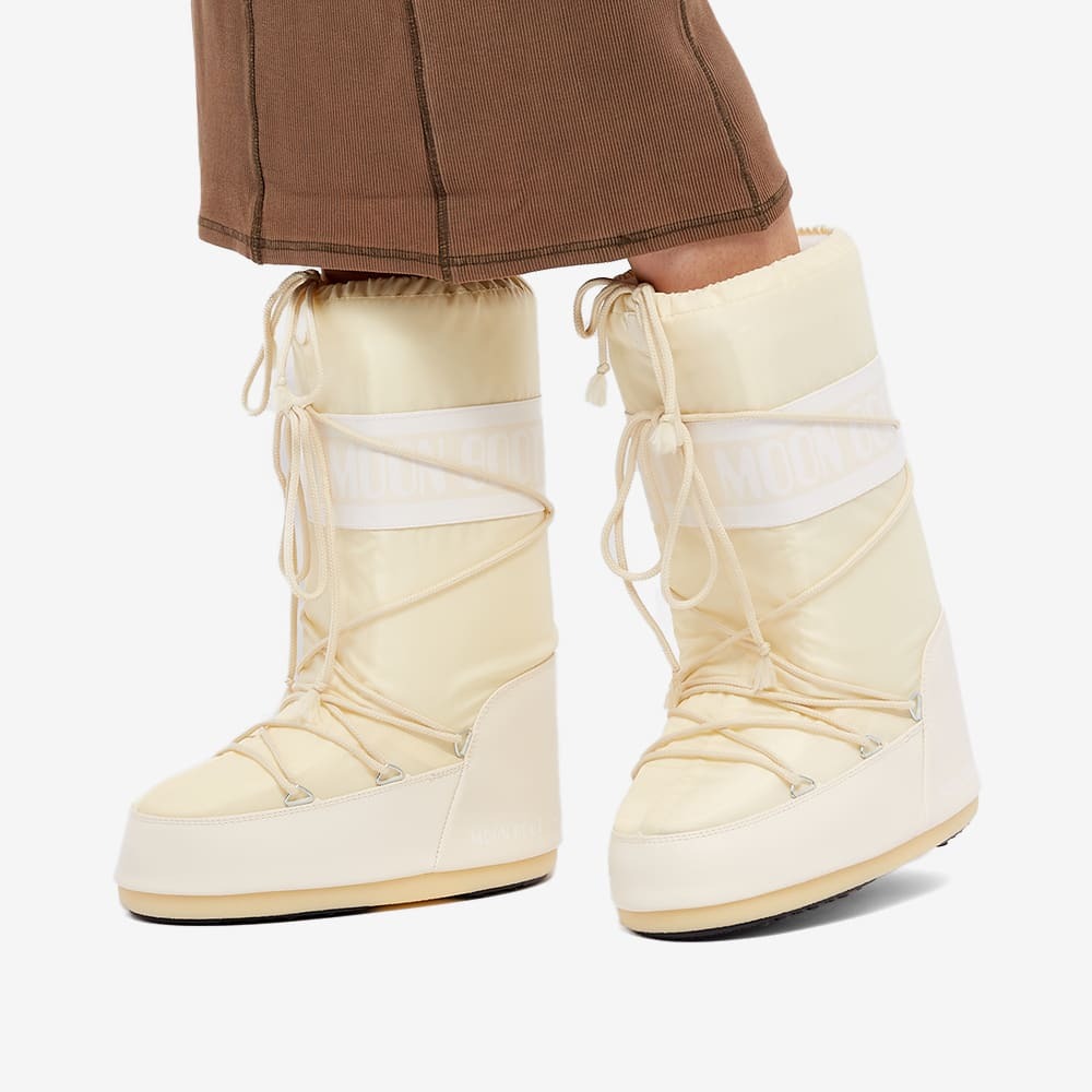 Moon Boot Texture Moon Boot Women's Icon Nylon Boot in Cream Moon Boot