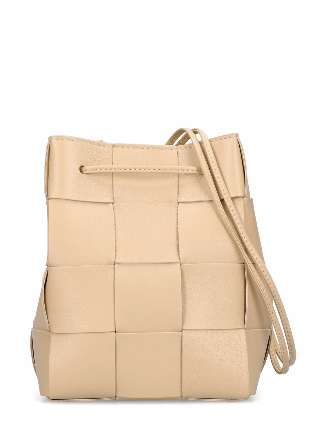 ショルダーバッグ・ポシェット Bottega Veneta Small Cassette Cross-Body Busket BOTTEGA VENETA - Small Cassette Leather Cross-body Bucket