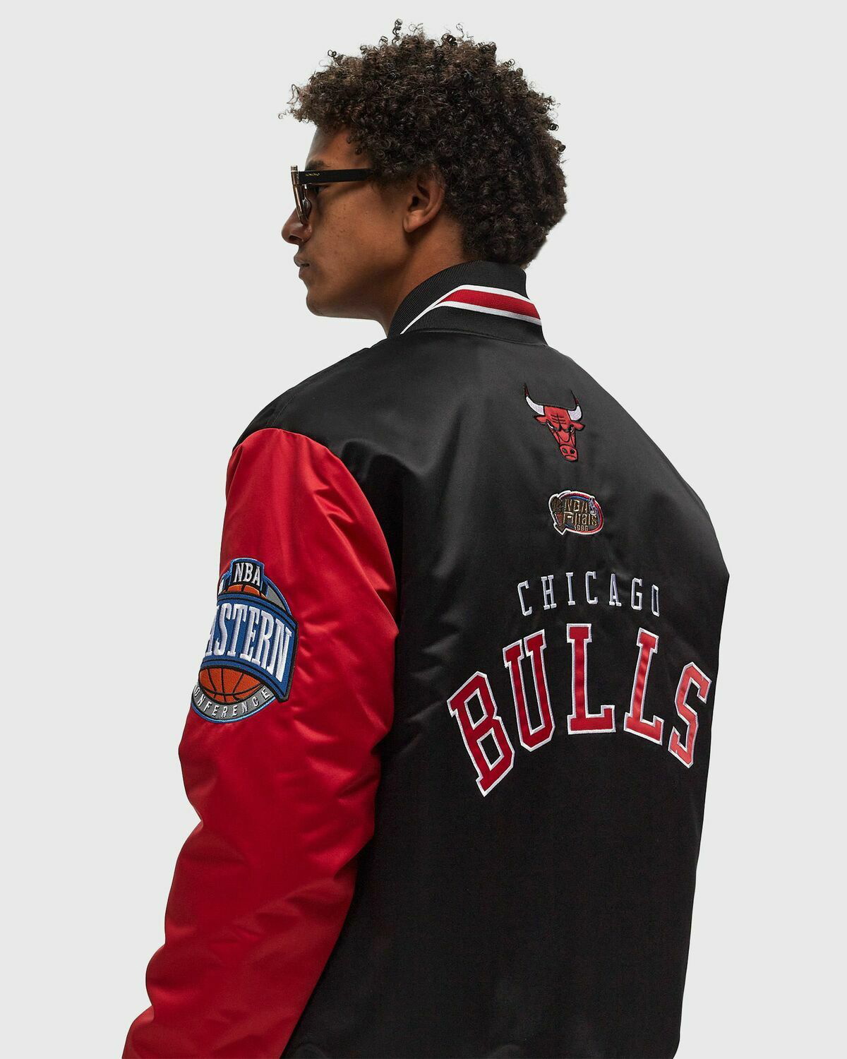 Mitchell Ness Nba Primetime Heavyweight Satin Jacket Vintage Logo Chicago Bulls Black Red College Jackets Team Jackets S Mitchell Ness