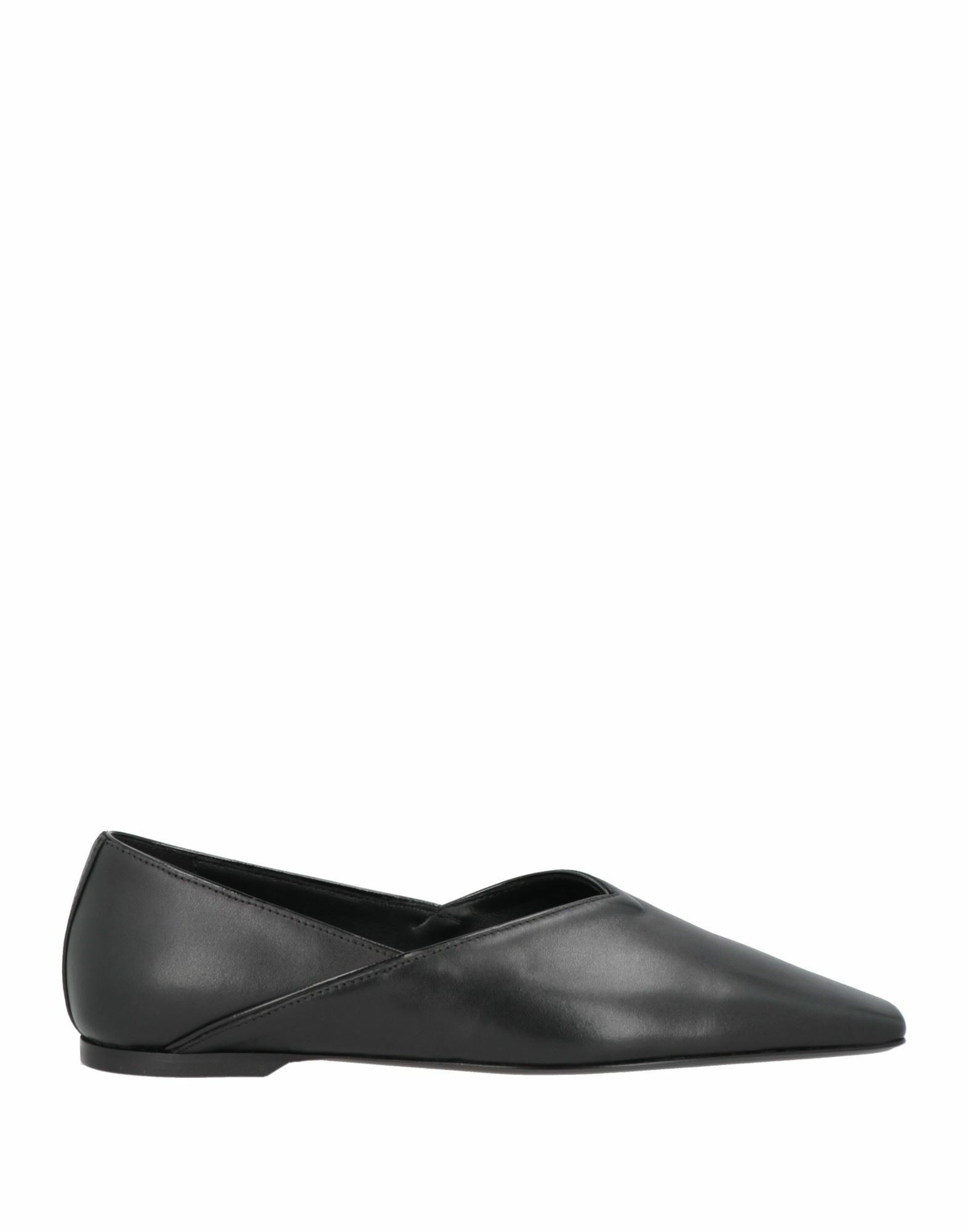 Toteme Womens Ballet flats in Black