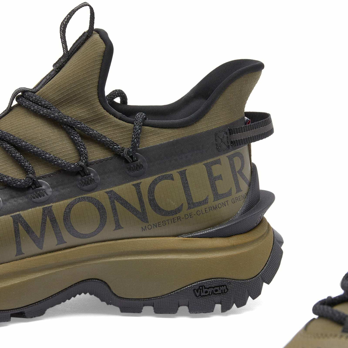 Moncler Men display picture 3