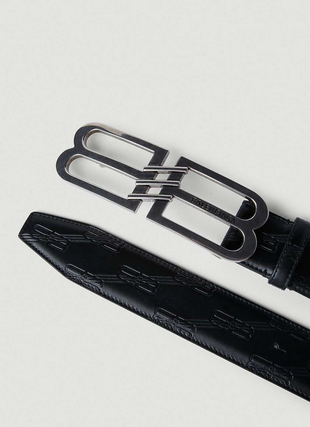 O-Ring Belt with Crocodile Tabs