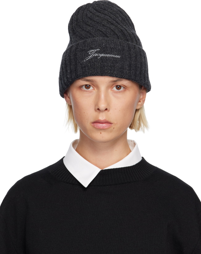 Photo: JACQUEMUS Gray 'The Tourni' Beanie