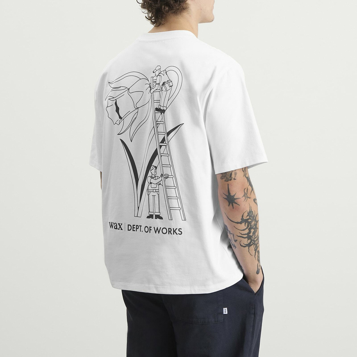 Wax London Men's Milton T-Shirt in Daffodil Construction White