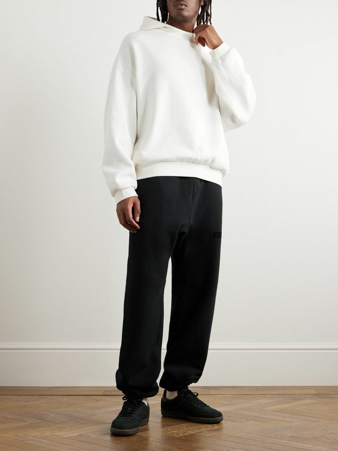 Essentials パーカー XL ESSENTIALS FULL-ZIP バックロゴ ジップパーカーa