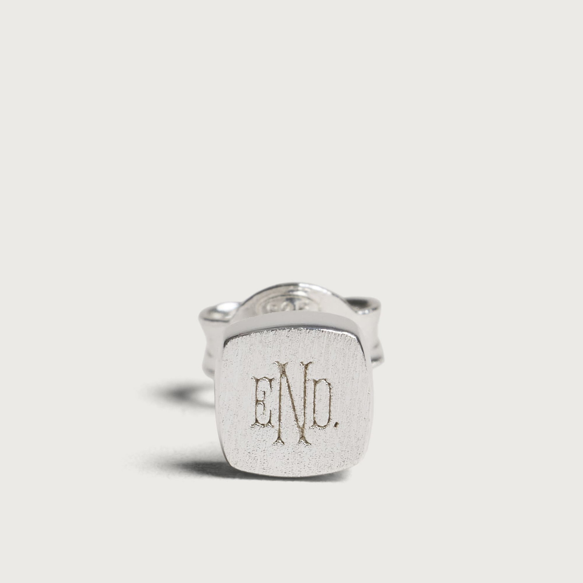 END. Signet Stud in Silver