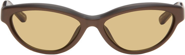 Photo: JACQUEMUS Brown 'The Curvo' Sunglasses