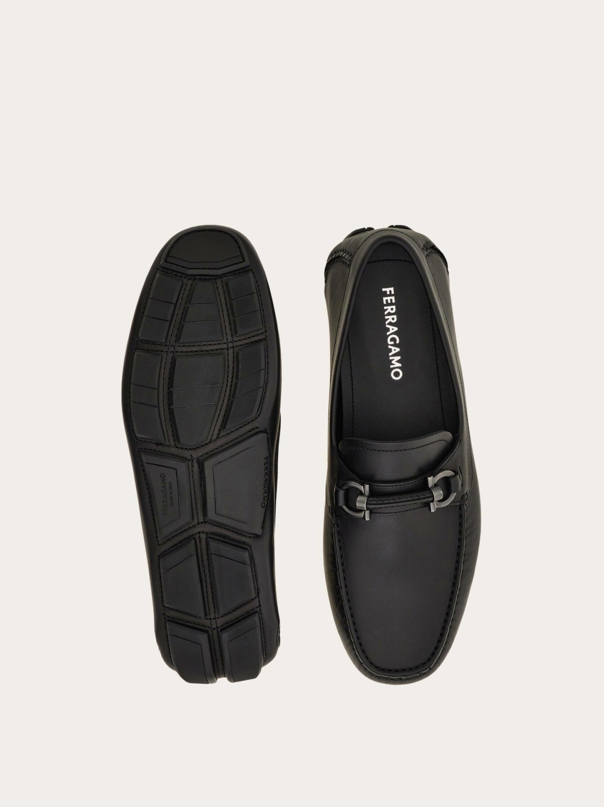 Ferragamo Mens Gancini ornament driver in Black