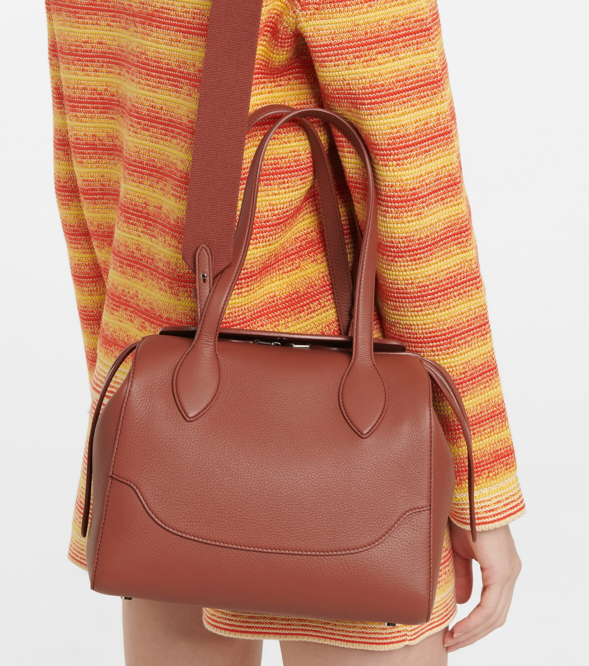 直営店【Loro Piana】Happy Day Medium Bag Loro Piana - Sesia Happy Day Brown Leather Medium Handbag