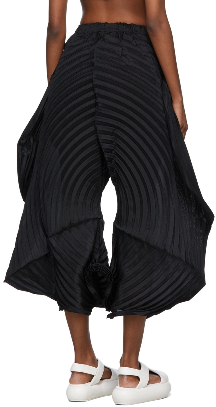 Buy Miss Chase Black & White Stripes Trousers for Women Online @ Tata CLiQ