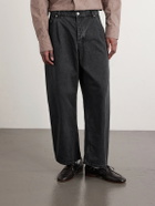 A Kind Of Guise - Straight-Leg Pleated Organic Jeans - Gray