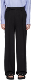YLÈVE Black Pleated Trousers