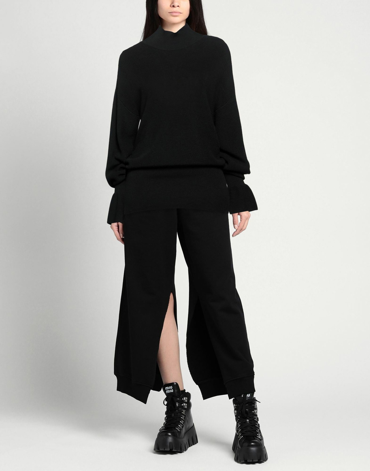 Manila Grace Womens Turtleneck in Black