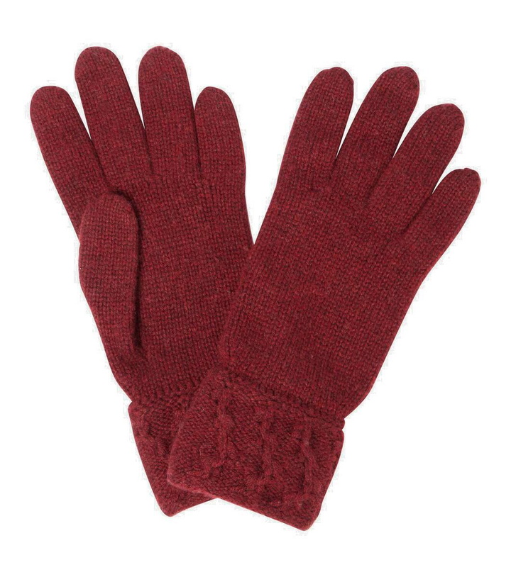 Photo: Loro Piana Cashmere gloves