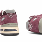 New Balance 991v2 Sneaker in Purple