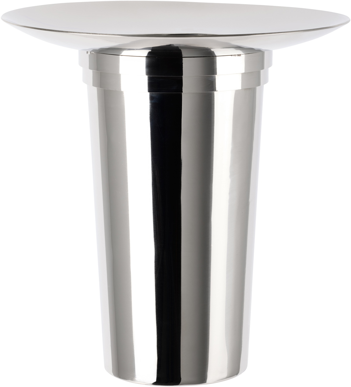 Louise Roe Silver Fountain 01 Vase