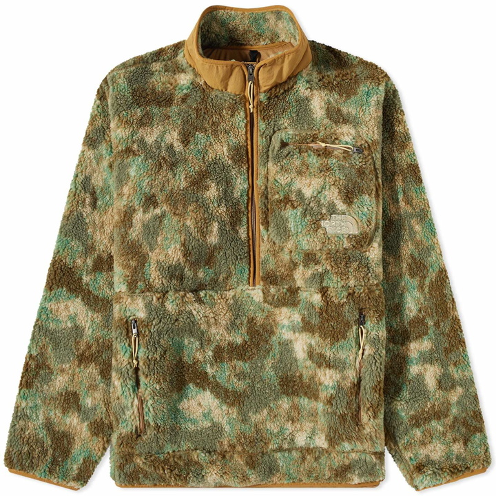 Photo: The North Face Men's Extreme Pile Fleece Jacket in Military Olive Stippled Camo Print