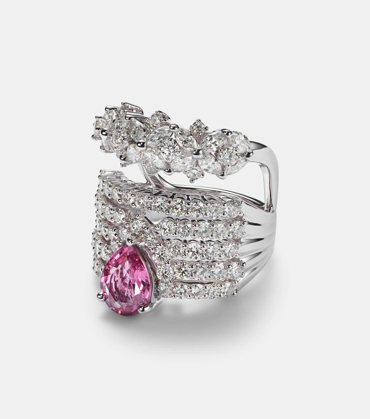 Yeprem Reign Supreme 18kt white gold ring with diamonds and sapphire