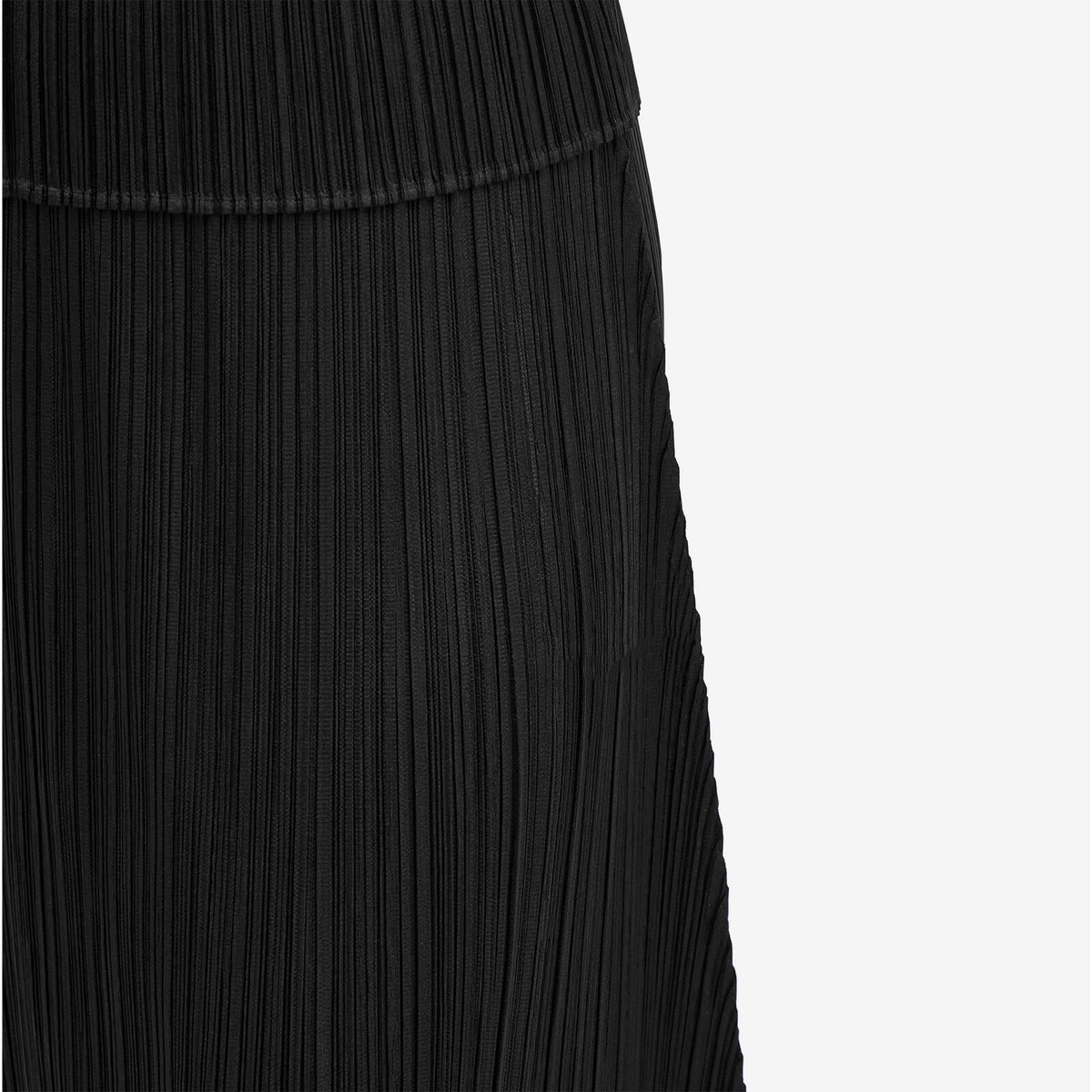 Pleats Please Issey Miyake Women's Pleats Midi Skirt in Black