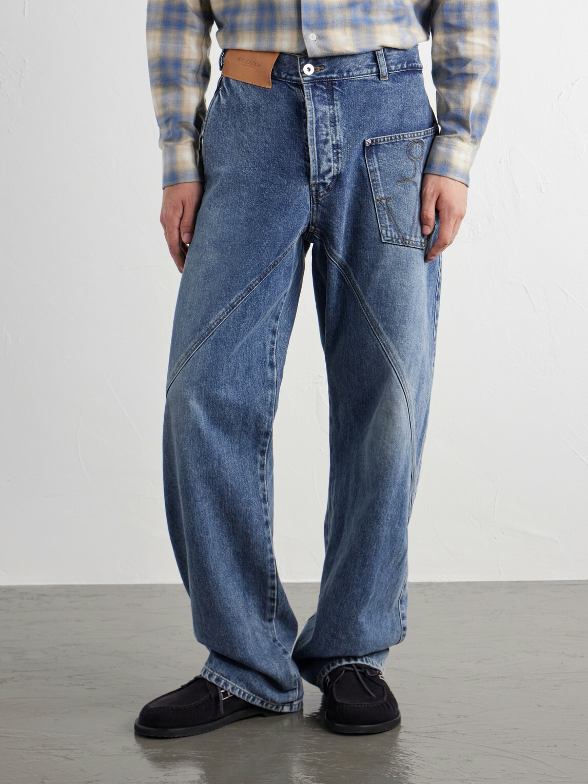 JW Anderson - Twisted Logo-Debossed Straight-Leg Jeans - Blue