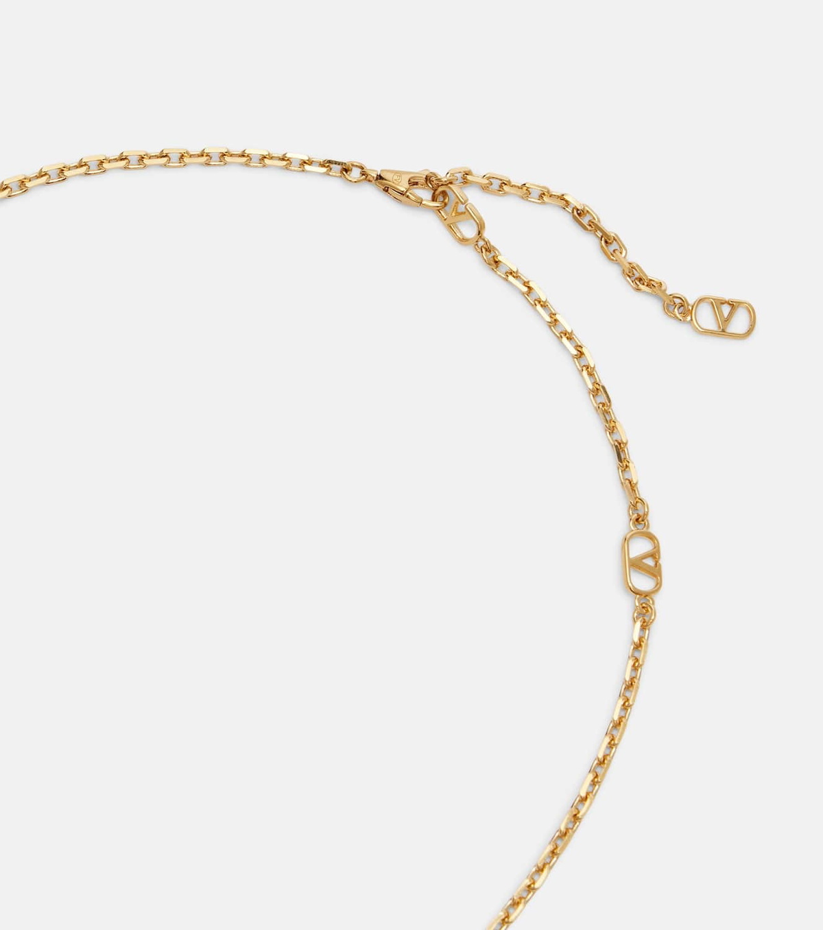 Valentino Cœur Royal VLogo enamel pendant necklace