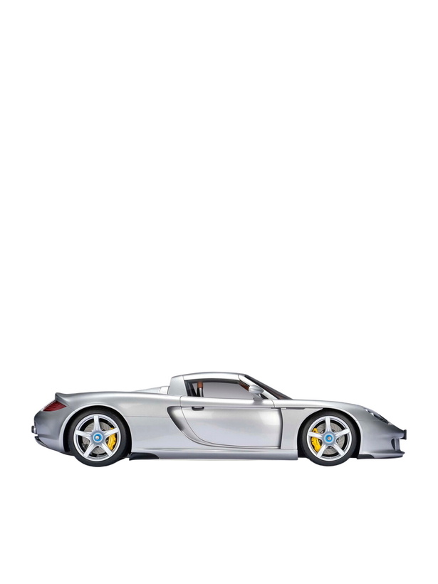 Photo: Amalgam Collection - Porsche Carrera GT (2003) 1:8 Model Car - Silver
