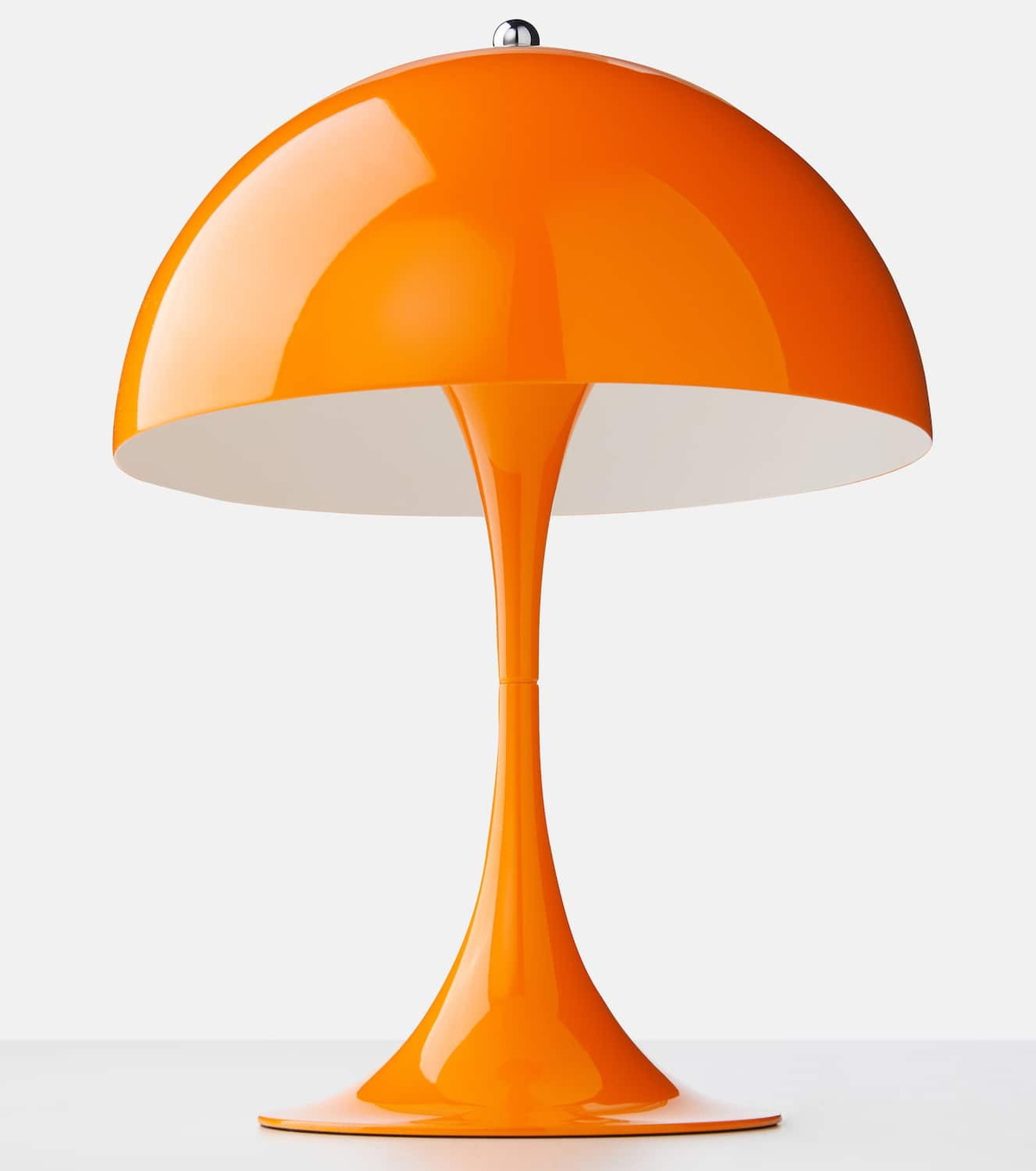 Louis Poulsen Panthella 250 table lamp by Verner Panton