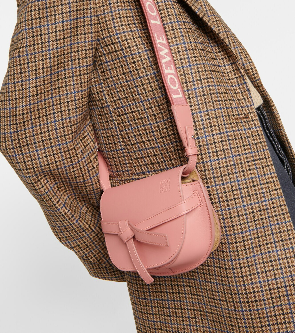 Loewe mini gate online pink