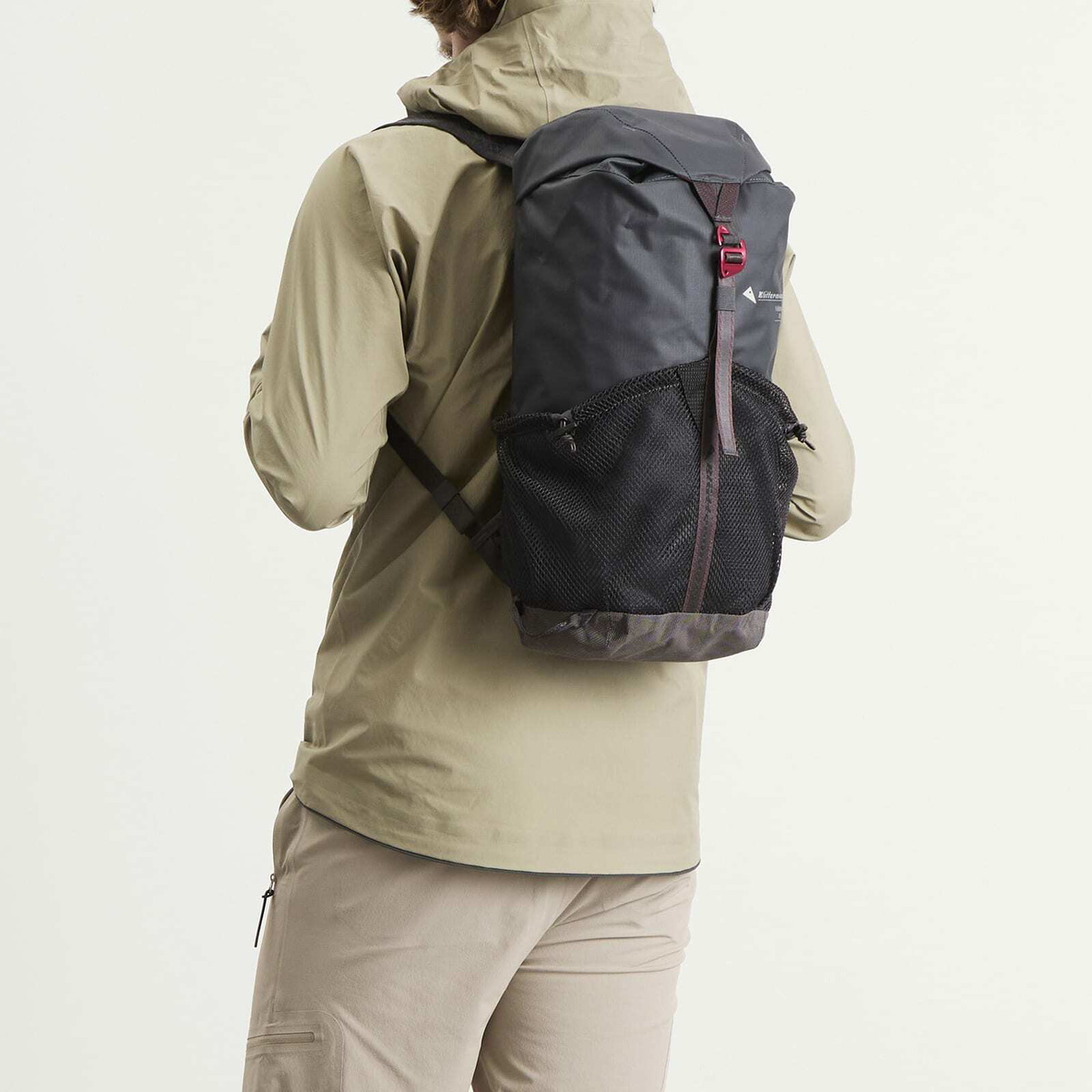 Klättermusen Fjörm Backpack 18L in Raven 